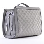 Szary, elegancki pikowany kuferek