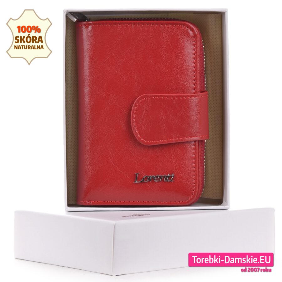 Skórzany portfel damski średniej wielkości w kolorze czerwonym w pudełku