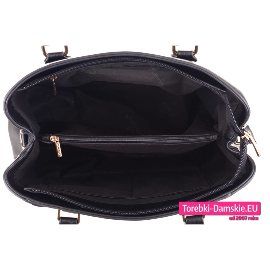 Czarny stylowy kuferek - torebka średniej wielkości z przegrodą