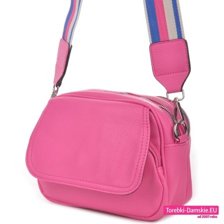 Różowa torebka crossbody na odpinanym szerokim pasku