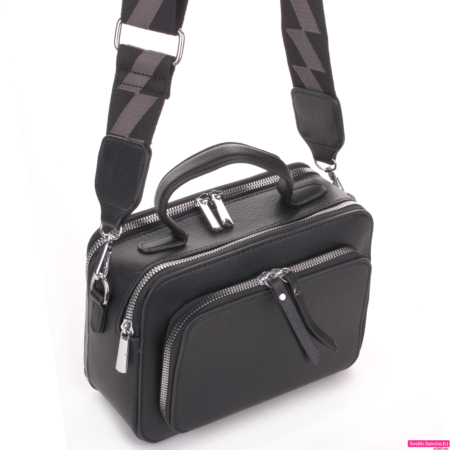 Torebka czarna typu box dwukomorowa z szerokim paskiem odpinanym